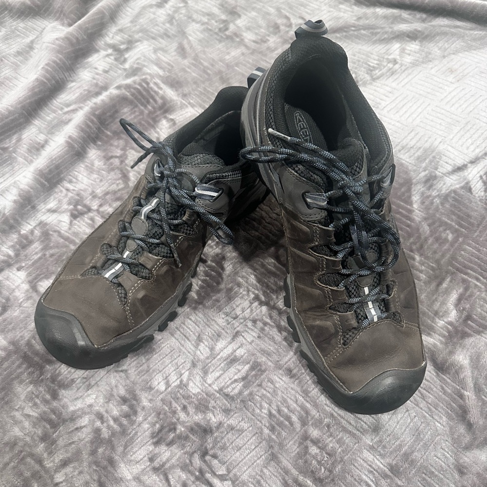 Keen Men's Targhee III Waterproof Hiking Dark Gray Athletic Shoes